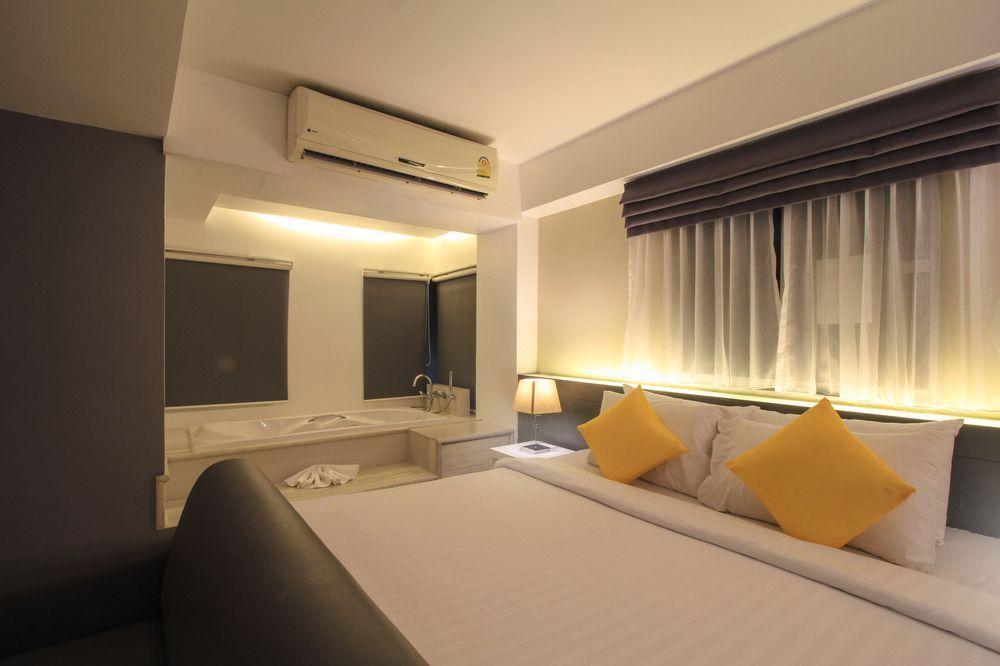 Myhotel Cmyk@ratchada Khách sạn