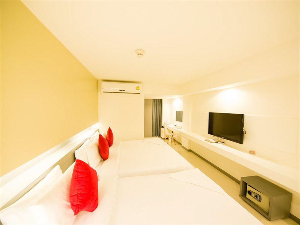 Myhotel Cmyk@ratchada Khách sạn